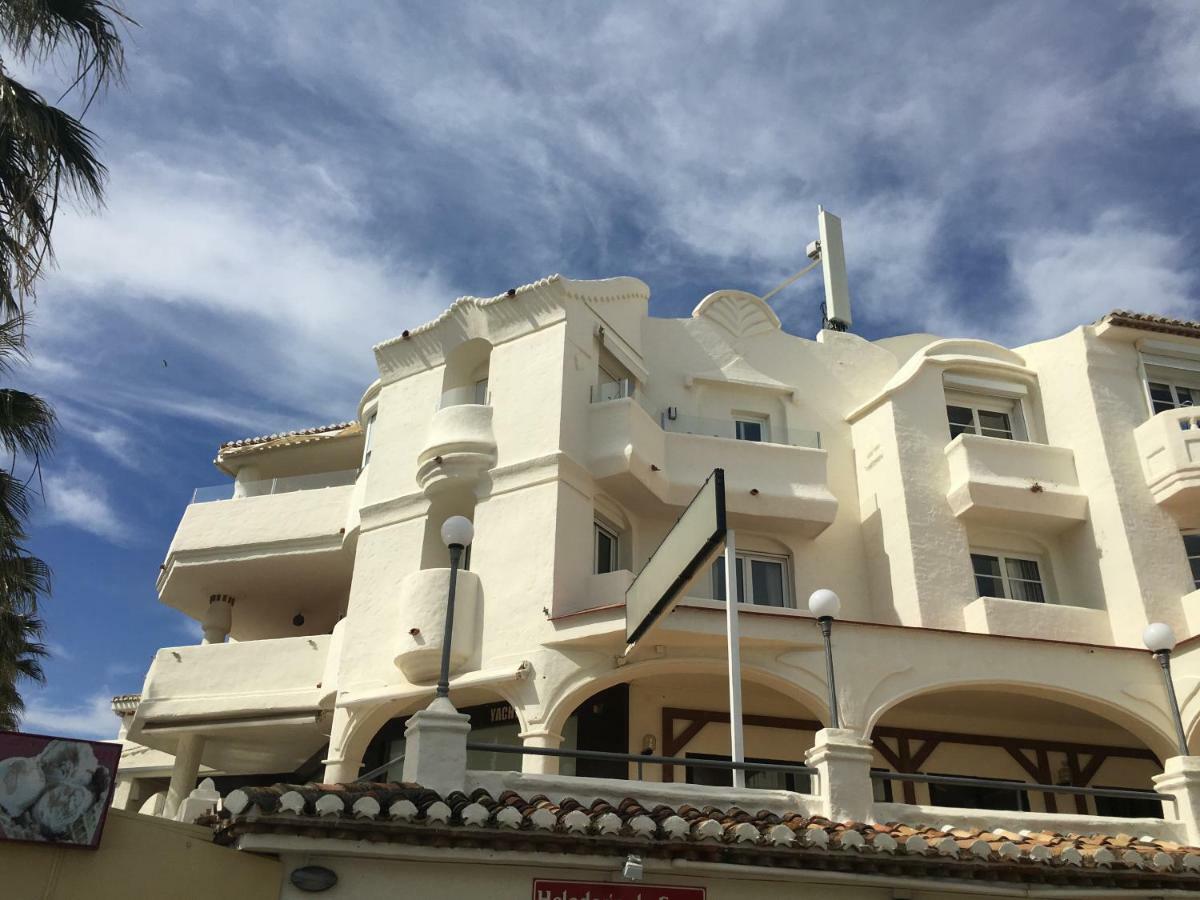Magnificent Port-Beach 5* Luxury Residence Бенальмадена Экстерьер фото